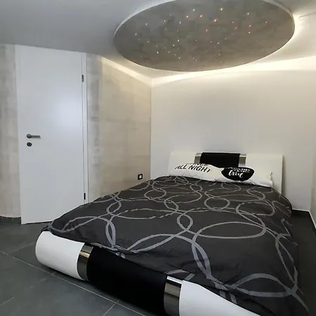 Apartma Semedelcek * Koper
